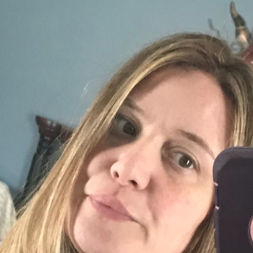 Meet your Posher, Jennifer